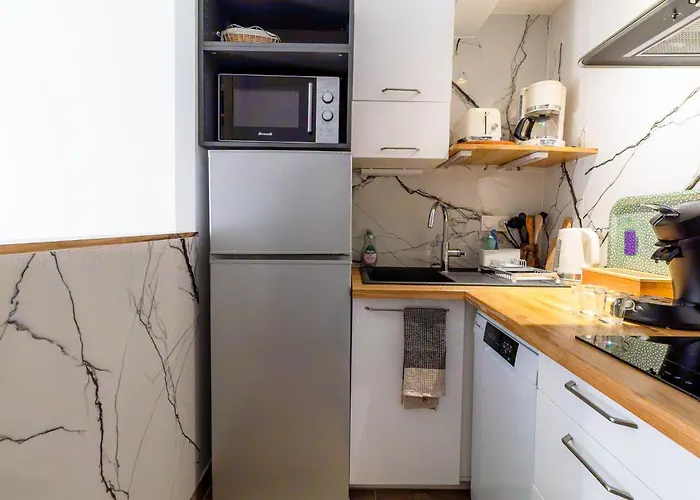 Tour Eiffel - Balcon - 16e - Calme Apartamento