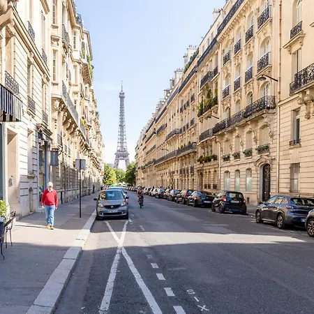 Tour Eiffel - Balcon - 16e - Calme *