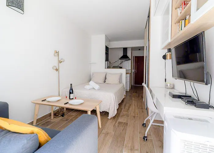 Apartament Tour Eiffel - Balcon - 16e - Calme *