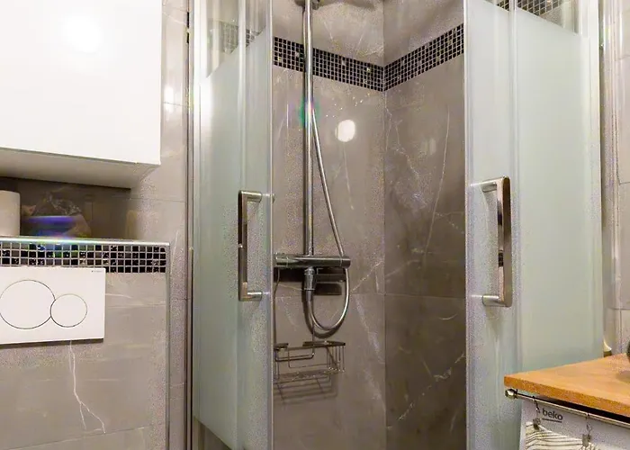 Apartament Tour Eiffel - Balcon - 16e - Calme *